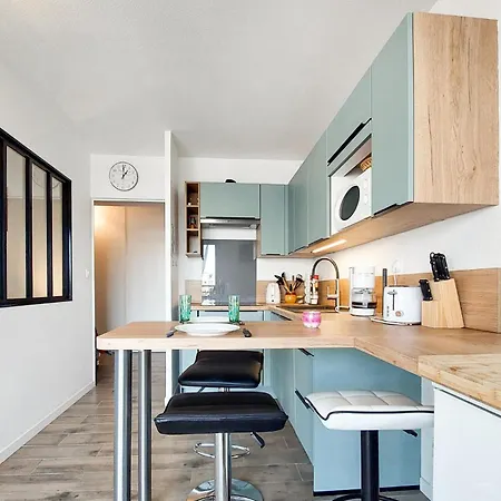 - Appartement *